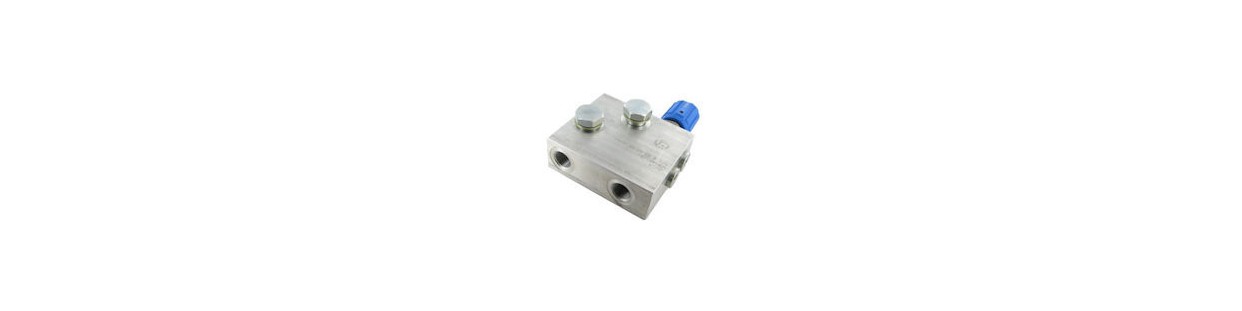 3-way hydraulic flow regulator